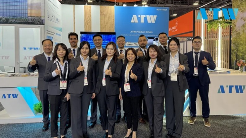 Explorando el futuro de la fabricación inteligente de energía fotovoltaica y almacenamiento de energía: Autowell brilla en RE+ 2025 en Las...